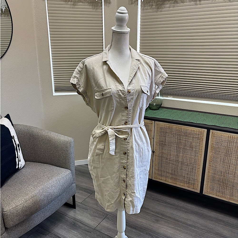 OLD NAVY • Cream Utility Dress
